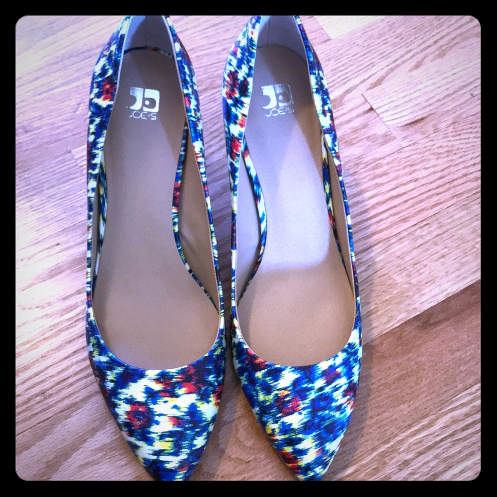 Joe’s shoes size 10M
